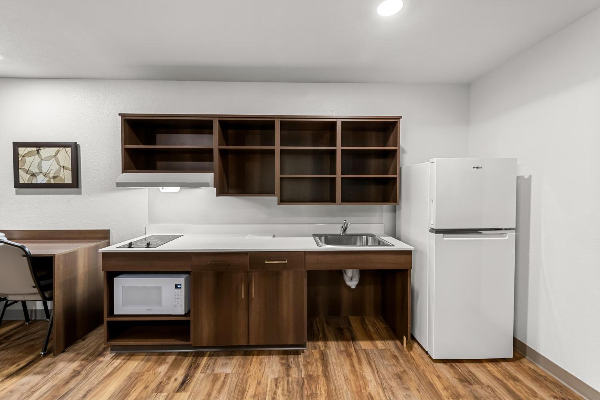 Woodspring Suites Kansas City Airport Zewnętrze zdjęcie